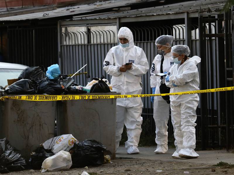 Encuentran cadáver en contenedor de basura en Recoleta