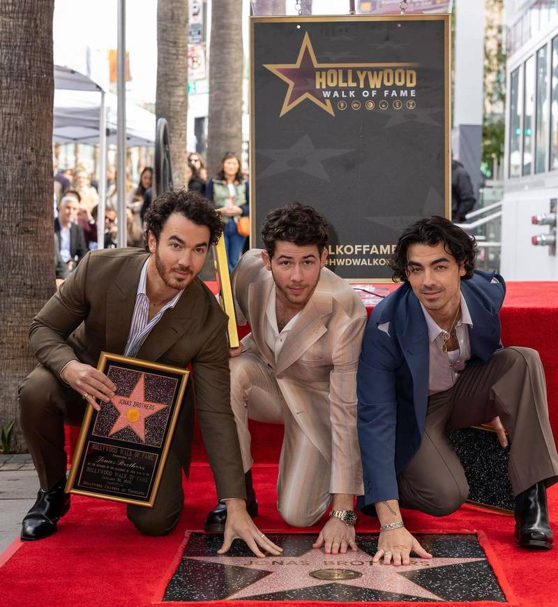 Los Jonas Brothers tienen su estrella en el Paseo de la Fama de Hollywood. / Instagram: @hwdwalkoffame