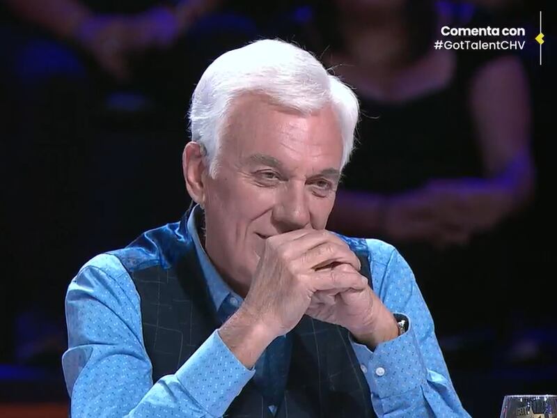 “Me hiciste pasar un grato momento”: Antonio Vodanovic recibió un inesperado beso de participante de “Got Talent Chile”