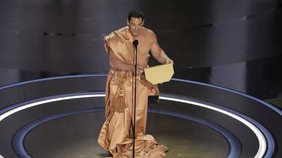 ¡No fue visto en televisión! Así fue el épico cambio de ropa de John Cena en los Premios Óscar