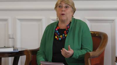“No tiene ánimo de volver”: le bajan los bonos a la opción de Bachelet al Senado