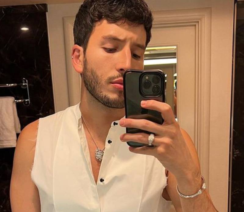 Sebastián Yatra: siguen rumores de romance con una de sus mejores amigas   / Instagram