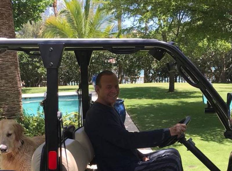 Julio Iglesias en su mansión en Miami / Instagram