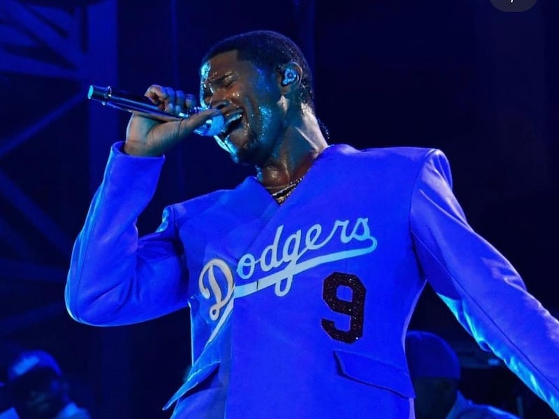 Usher fue seleccionado como el artista para el Show del Medio Tiempo del próximo Super Bowl