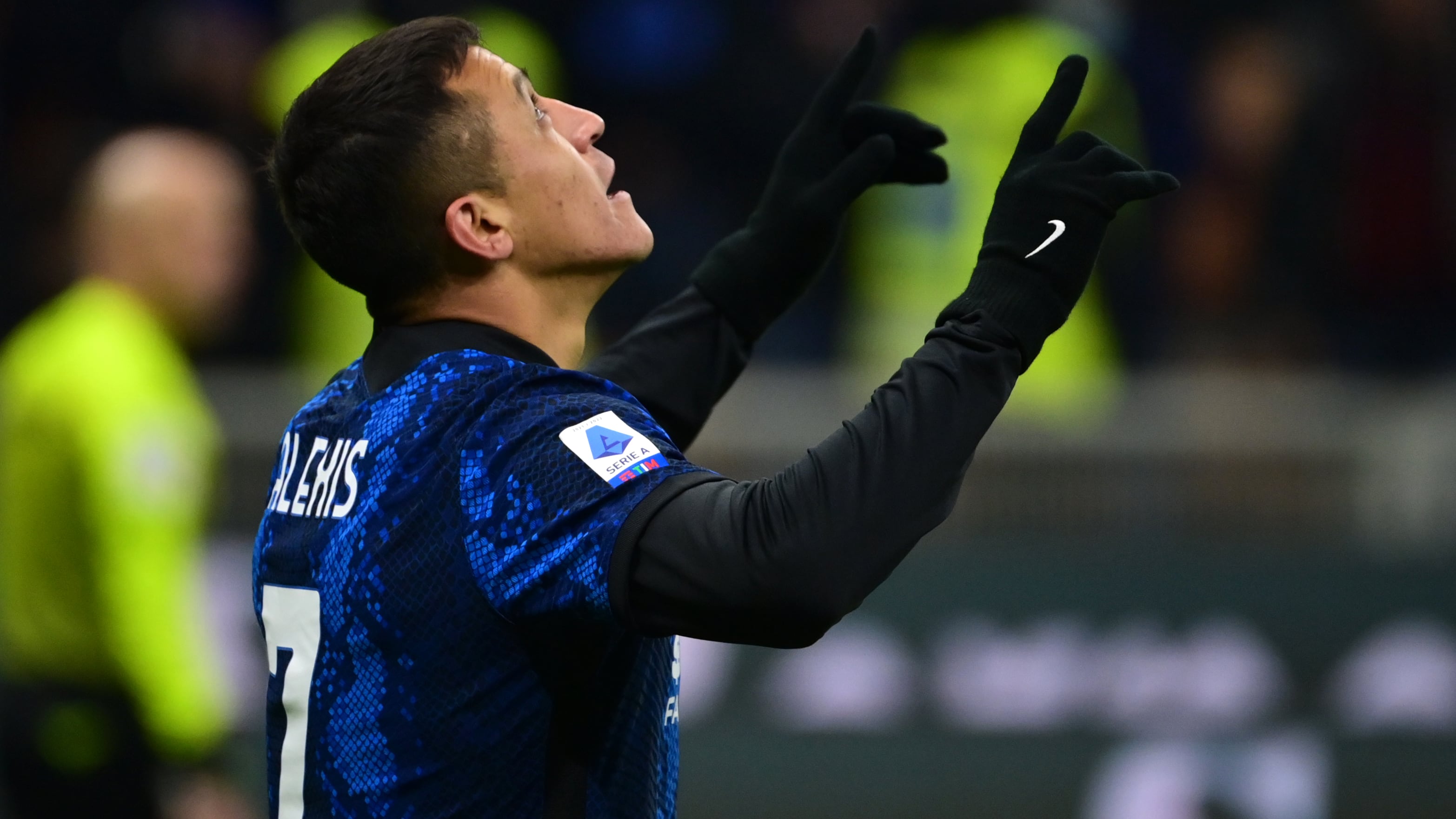 Alexis vuelve a Milán luego de una temporada en Marsella. / Miguel Medina / AFP