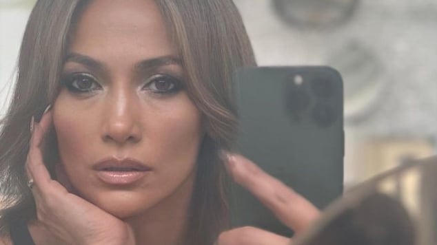Jennifer Lopez luce fantástica a sus 53 años / Instagram