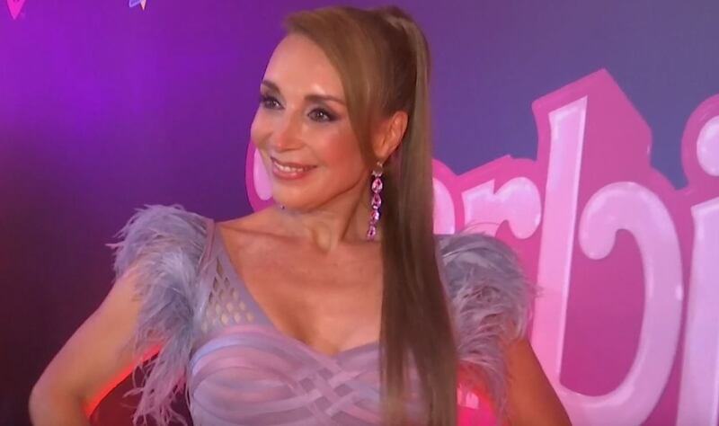 Karen Doggenweiler en avant premiere de Barbie / Mega