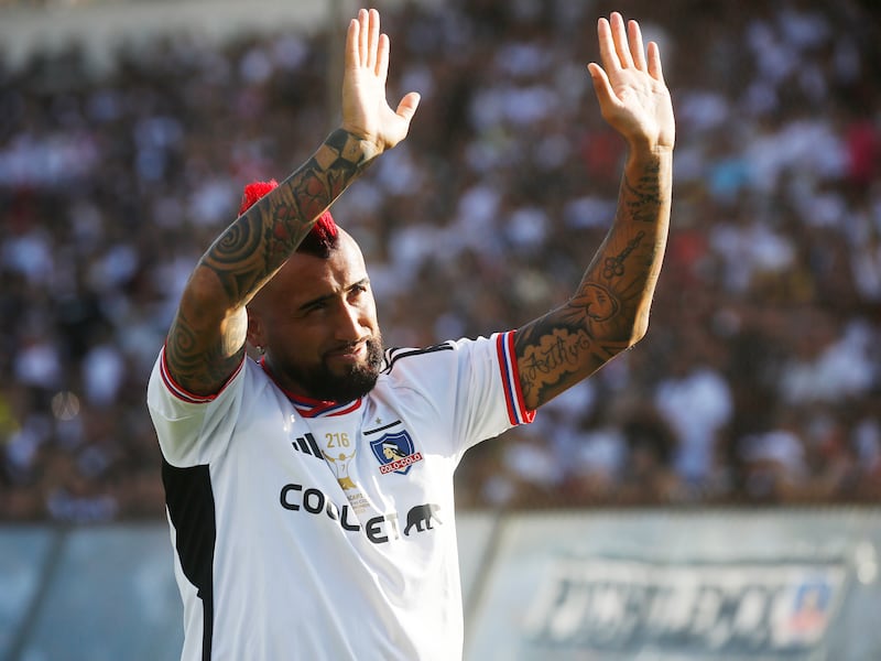 “Quiero pelear en la Libertadores”: Vidal quiere volver a un Colo Colo protagonista