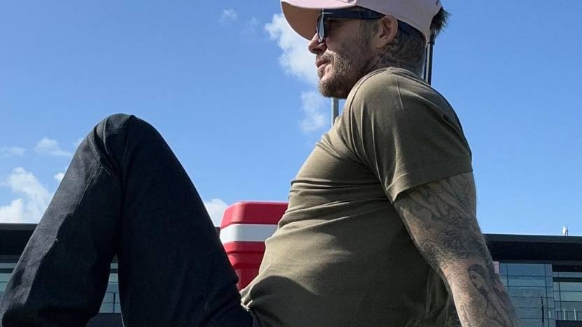 David Beckham se suma a la fiebre del surf al estilo de Shakira  / Instagram