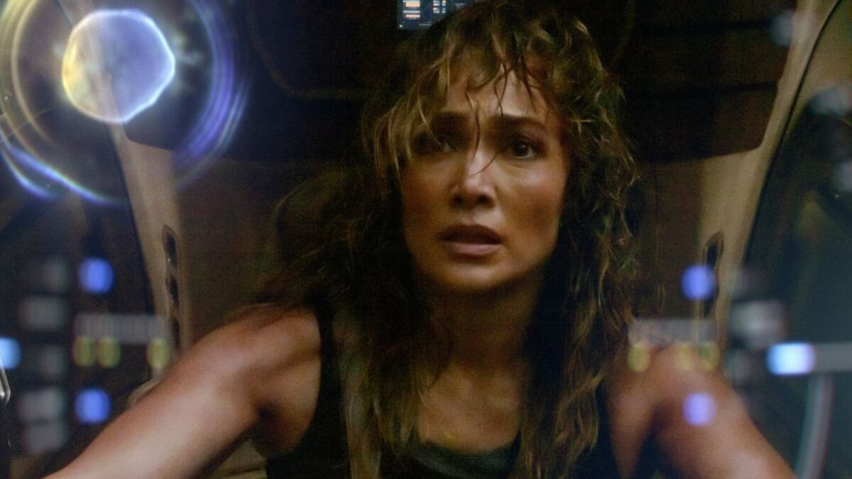 Jennifer Lopez es la protagonista de 'Atlas', la próxima película espacial de Netflix