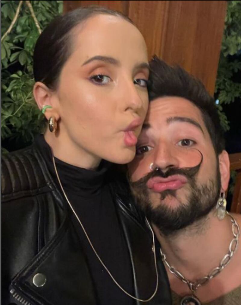 Evaluna felicita a Camilo en su cumpleaños y sorprende con desnudo del cantante