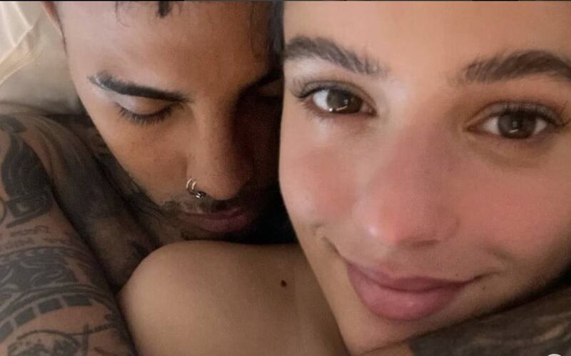 Rosalía y Rauw Alejandro repartieron las invitaciones: estos son algunos de los invitados de su boda