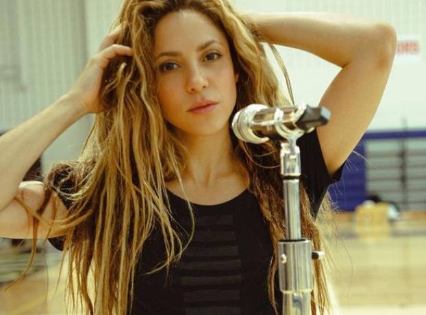 ¿Hay algo que no sepa hacer? Shakira sorprende con baile viral de "El Jefe"