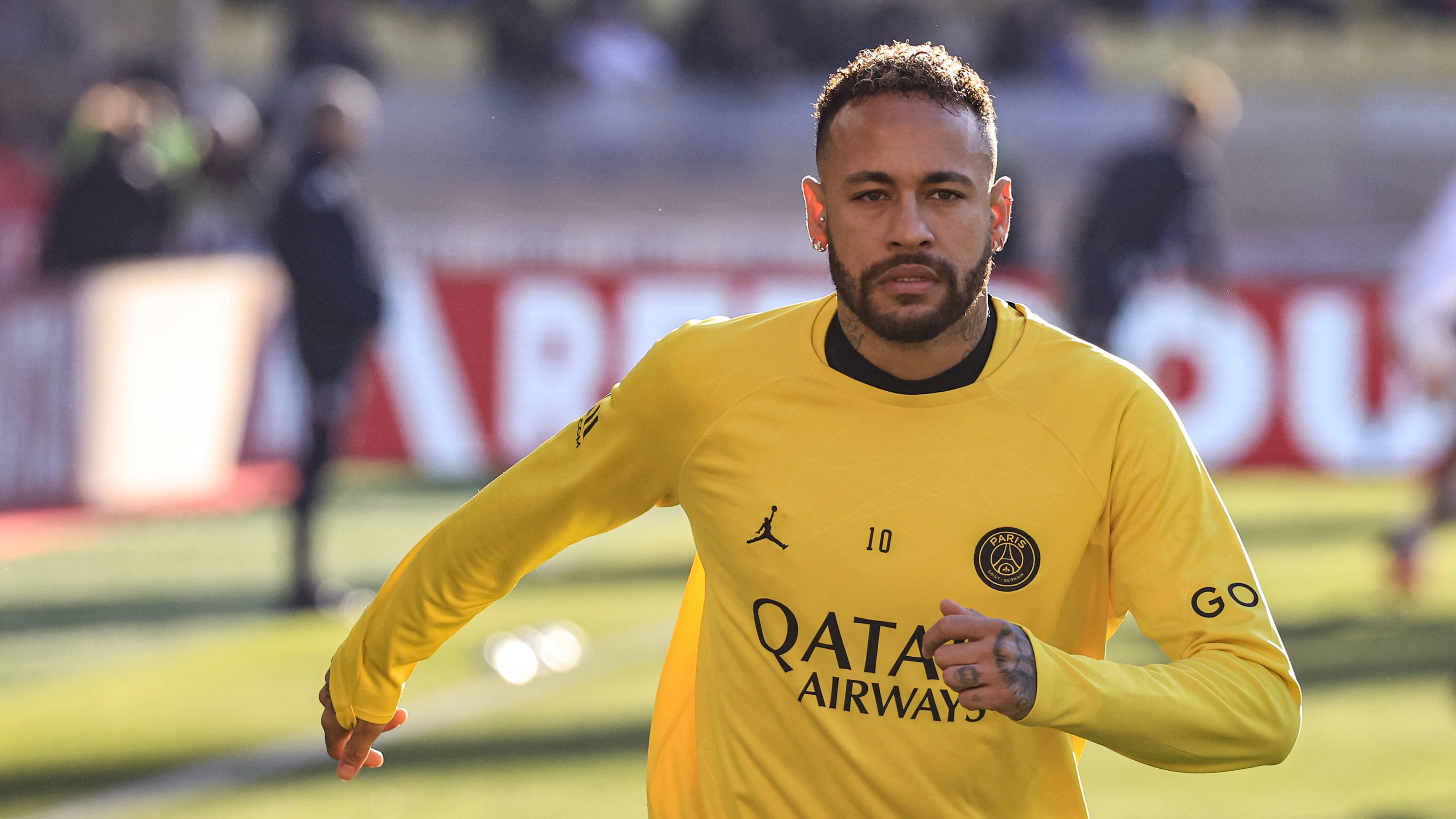 Neymar en un entrenamiento del PSG. / afp