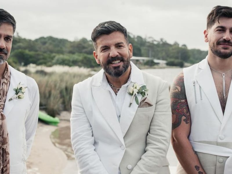 En gustos no hay nada escrito...: Tres hombres se casaron en Uruguay y dan la vuelta al mundo